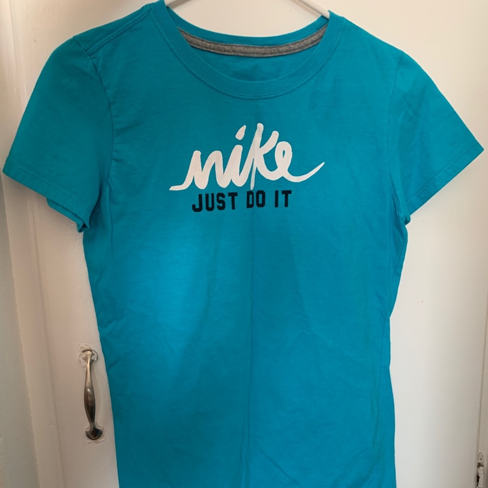 Nike Slim Fit Shirt